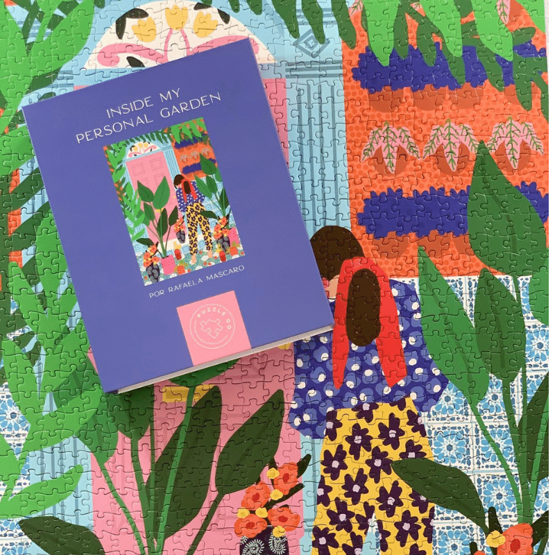 Rompecabezas de 1000 piezas "Inside My Personal Garden" de Puzzle Co., ilustración vibrante inspirada en la naturaleza, perfecta para momentos de relajación y bienestar.