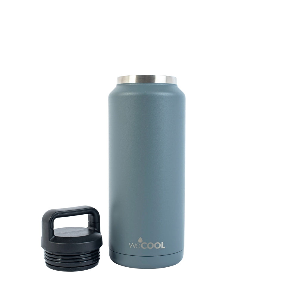 Botella térmica de acero inoxidable 1064 ml con tapa ancha para introducir hielos con facilidad. Mantiene la temperatura de tus líquidos por muchas horas.