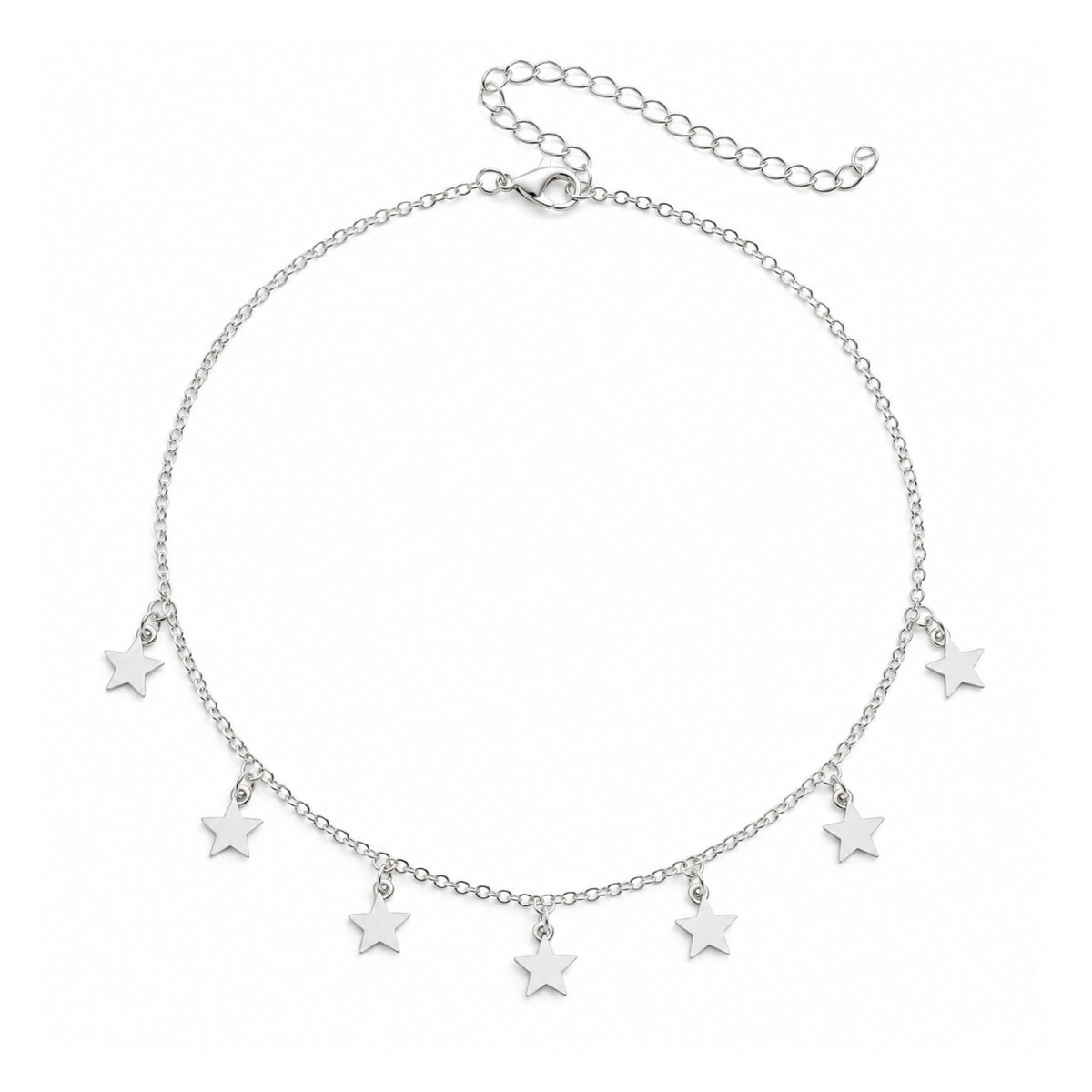Choker de estrellas plateado con cadena y dijes de estrellas.