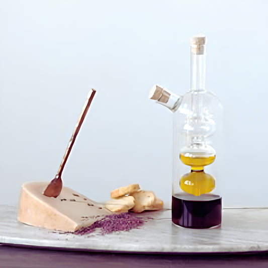 Recipiente de vidrio artesanal para aceite y vinagre con tapa de corcho natural