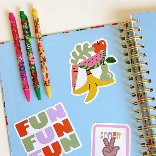 Set de portaminas floral "Super Bloom" de 0.7 mm, con diseños vibrantes y coloridos, ideal para oficina o escuela.
