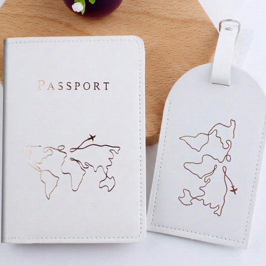 Set de viaje en cuero vegano. Funda para pasaporte y tag para maleta a juego.