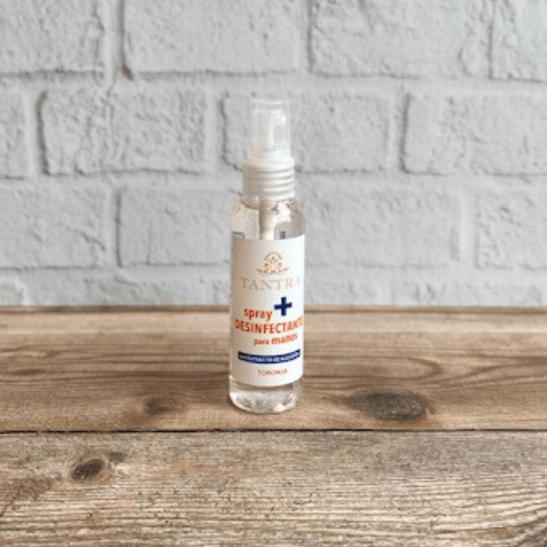 Desinfectante para manos con aroma a toronja, secado rápido, hidrata y desinfecta sin necesidad de enjuague. Disponible en tamaños 65ml, 150ml, y 250ml.