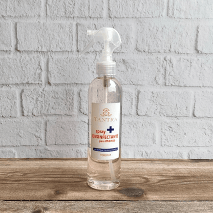 Desinfectante para manos con aroma a toronja, secado rápido, hidrata y desinfecta sin necesidad de enjuague. Disponible en tamaños 65ml, 150ml, y 250ml.